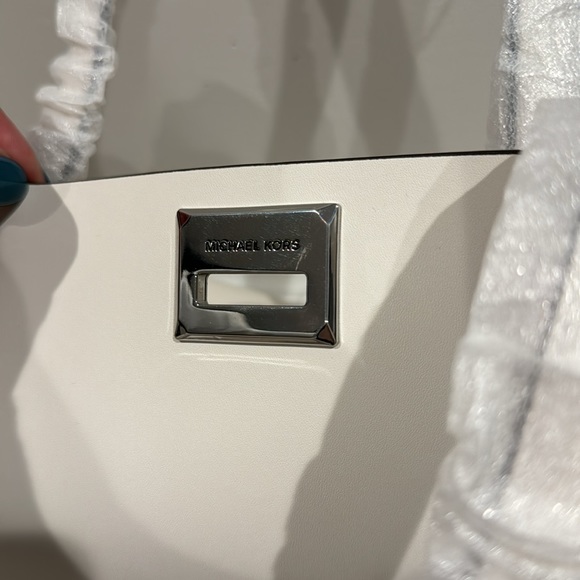 Michael Kors handbag, NWT - Picture 2 of 5